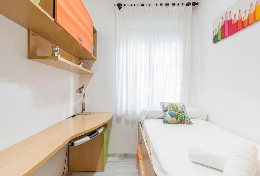 Bright, Quiet And Nice Ground Floor In The Center Málaga Exterior foto